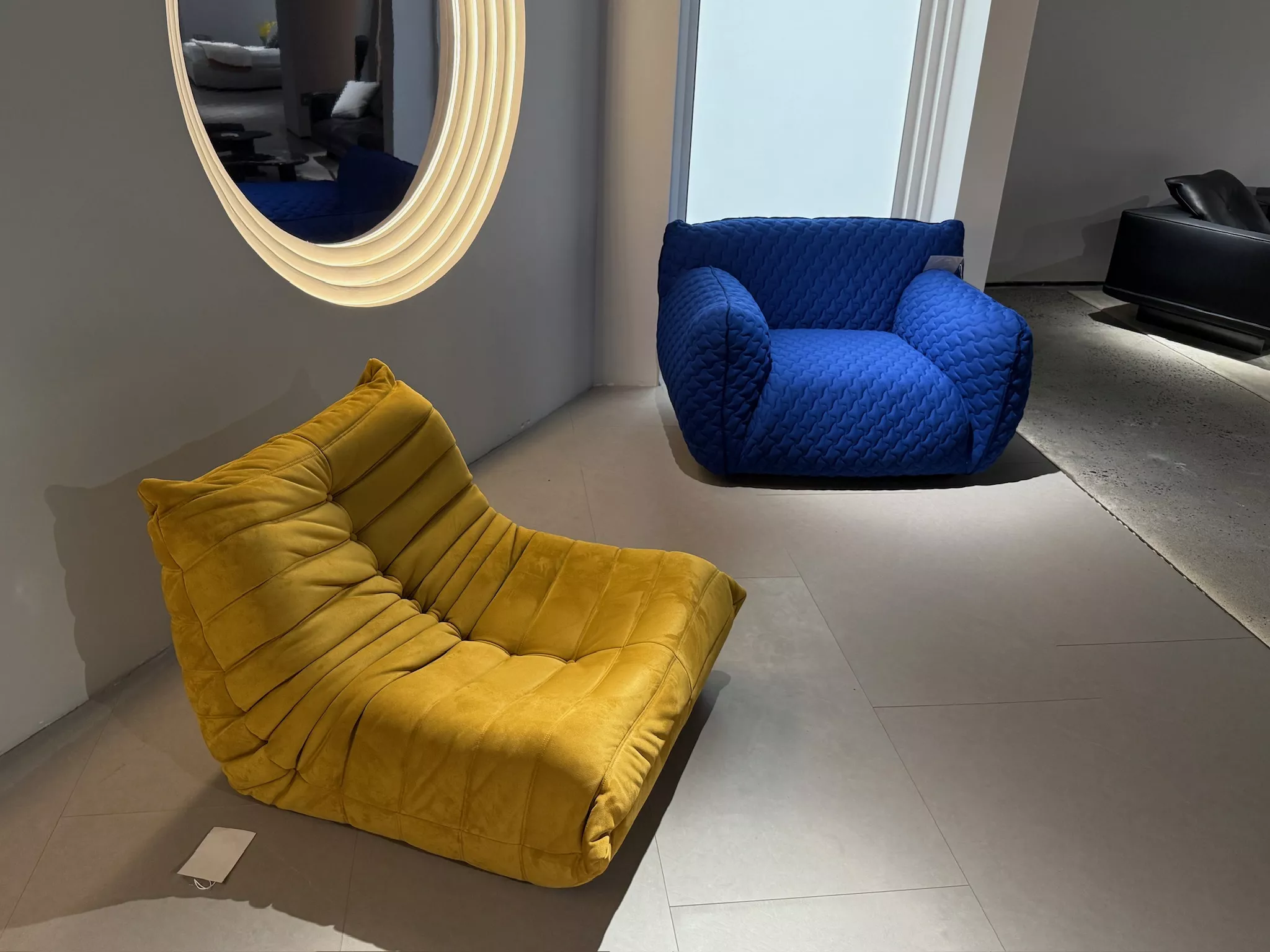 To go Armchair - Image 3