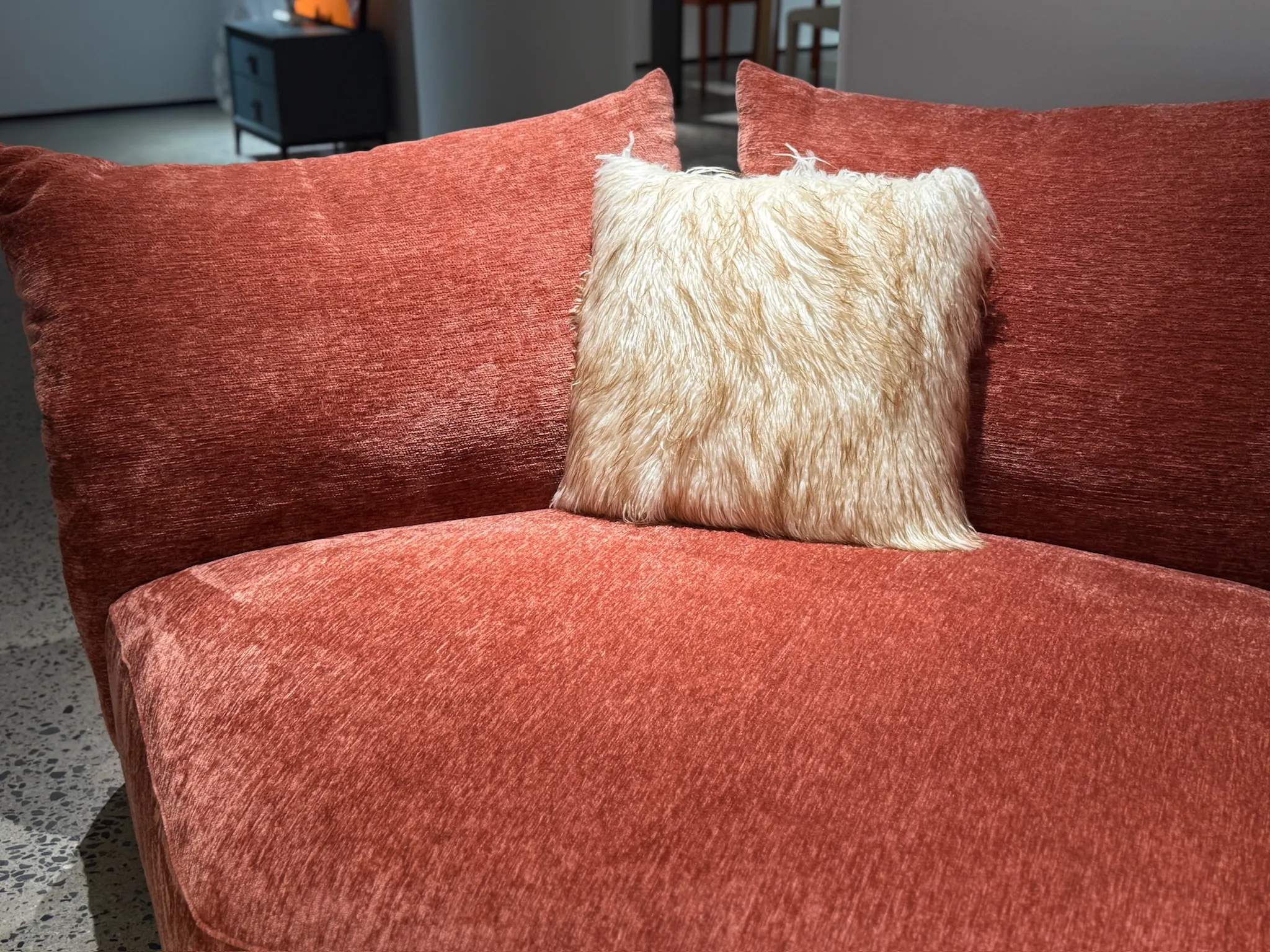 8992-Flower petal sofa - Image 4