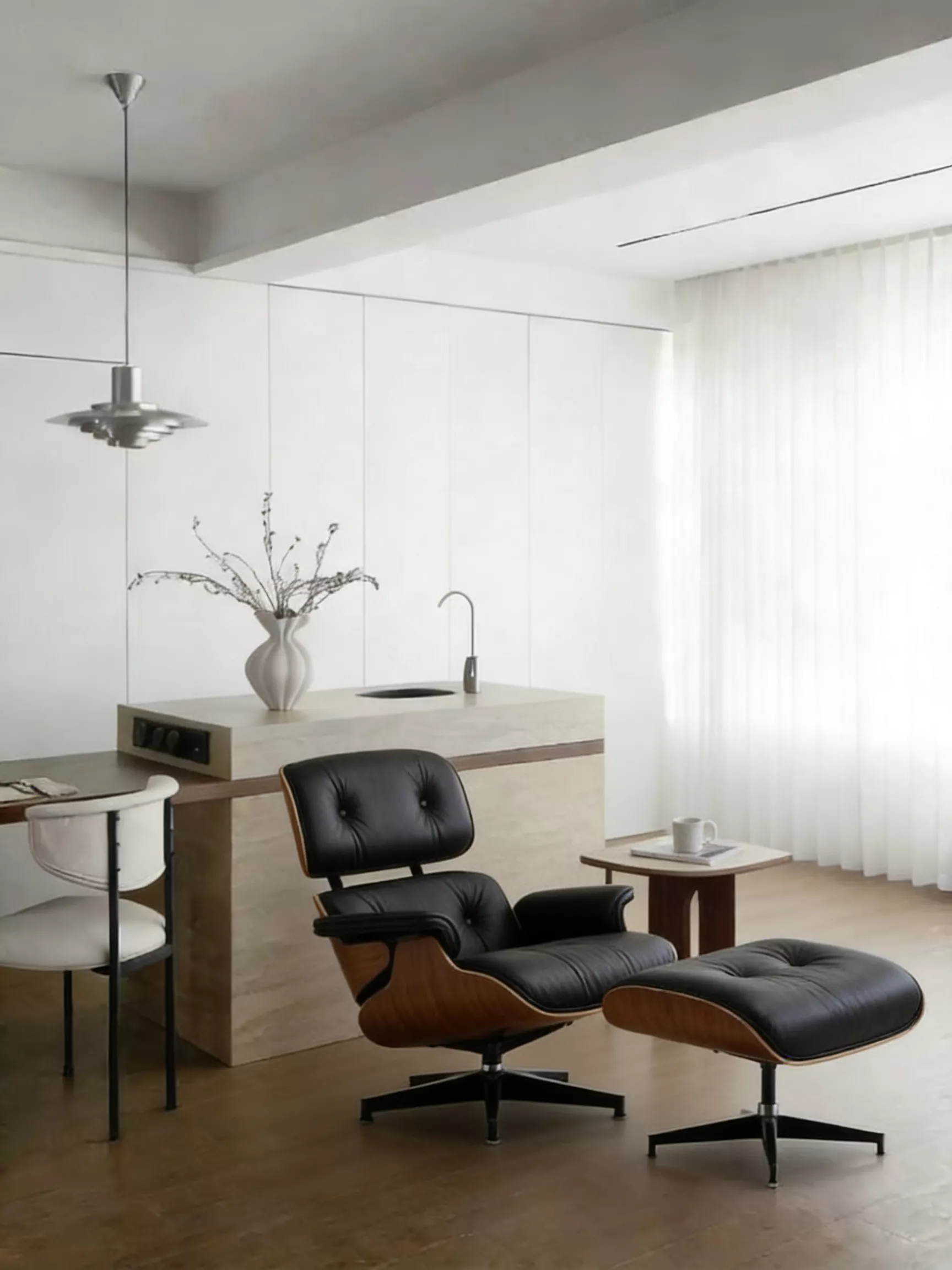 Eames Lounge Chair - Image 3