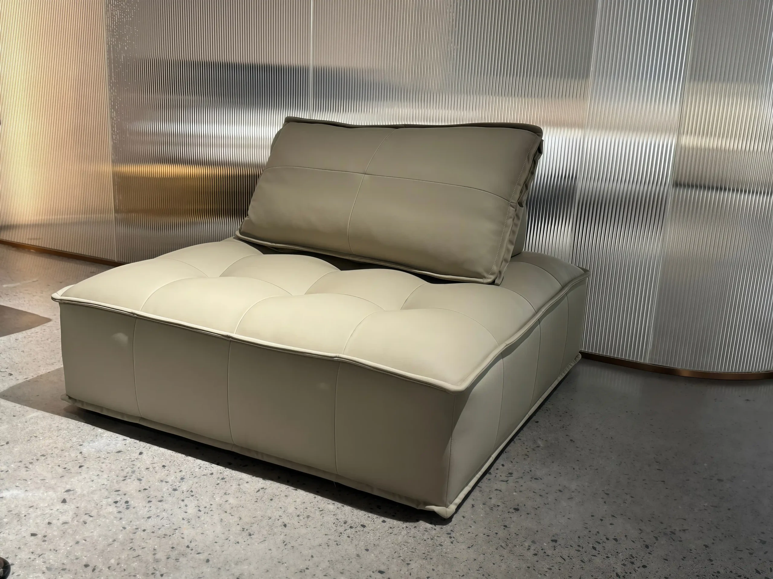 A8906# - Image 3